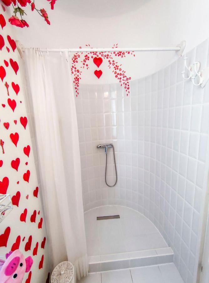 Feher Tulipan Apartman Hotell Debrecen Exteriör bild
