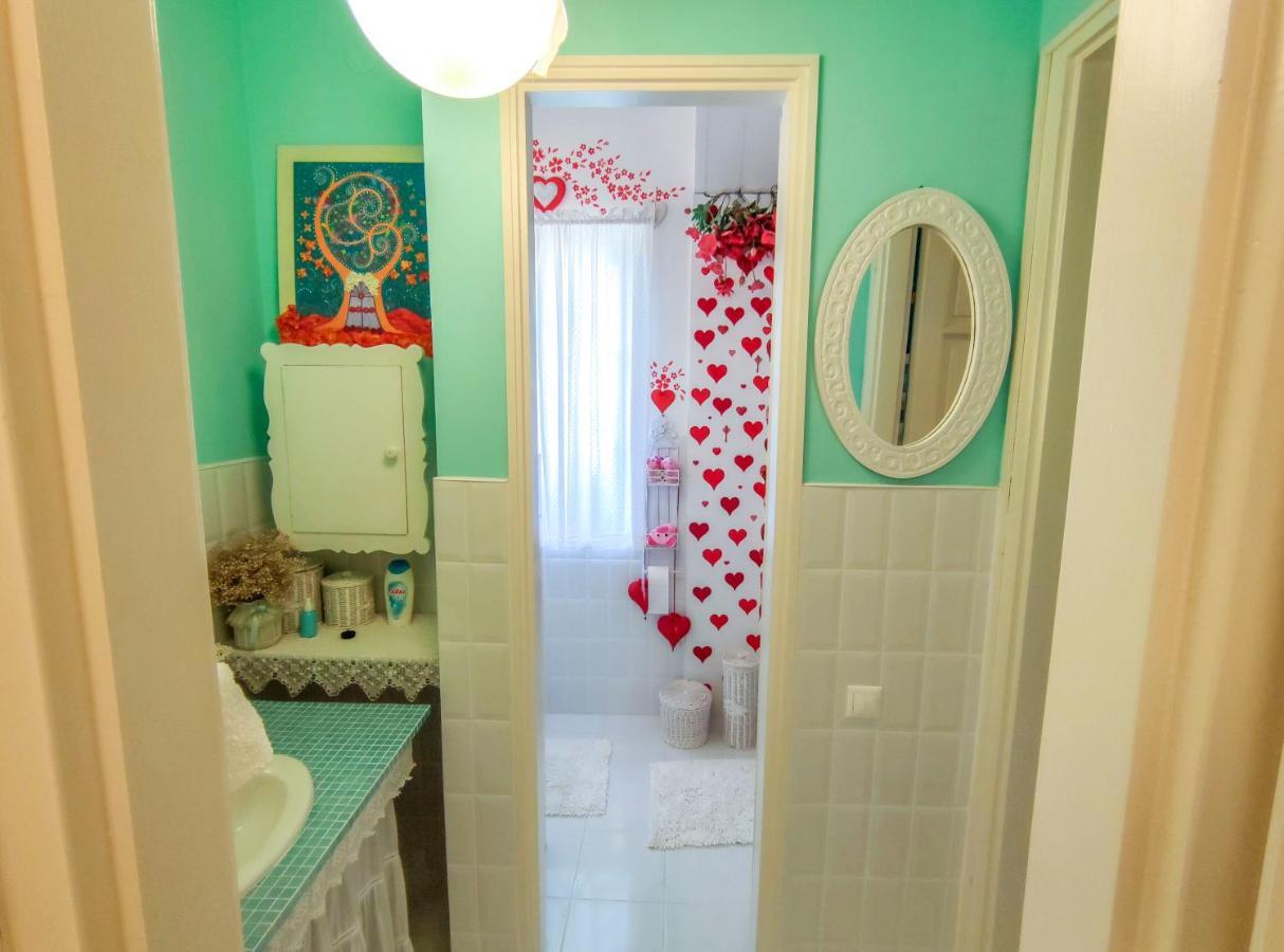 Feher Tulipan Apartman Hotell Debrecen Exteriör bild
