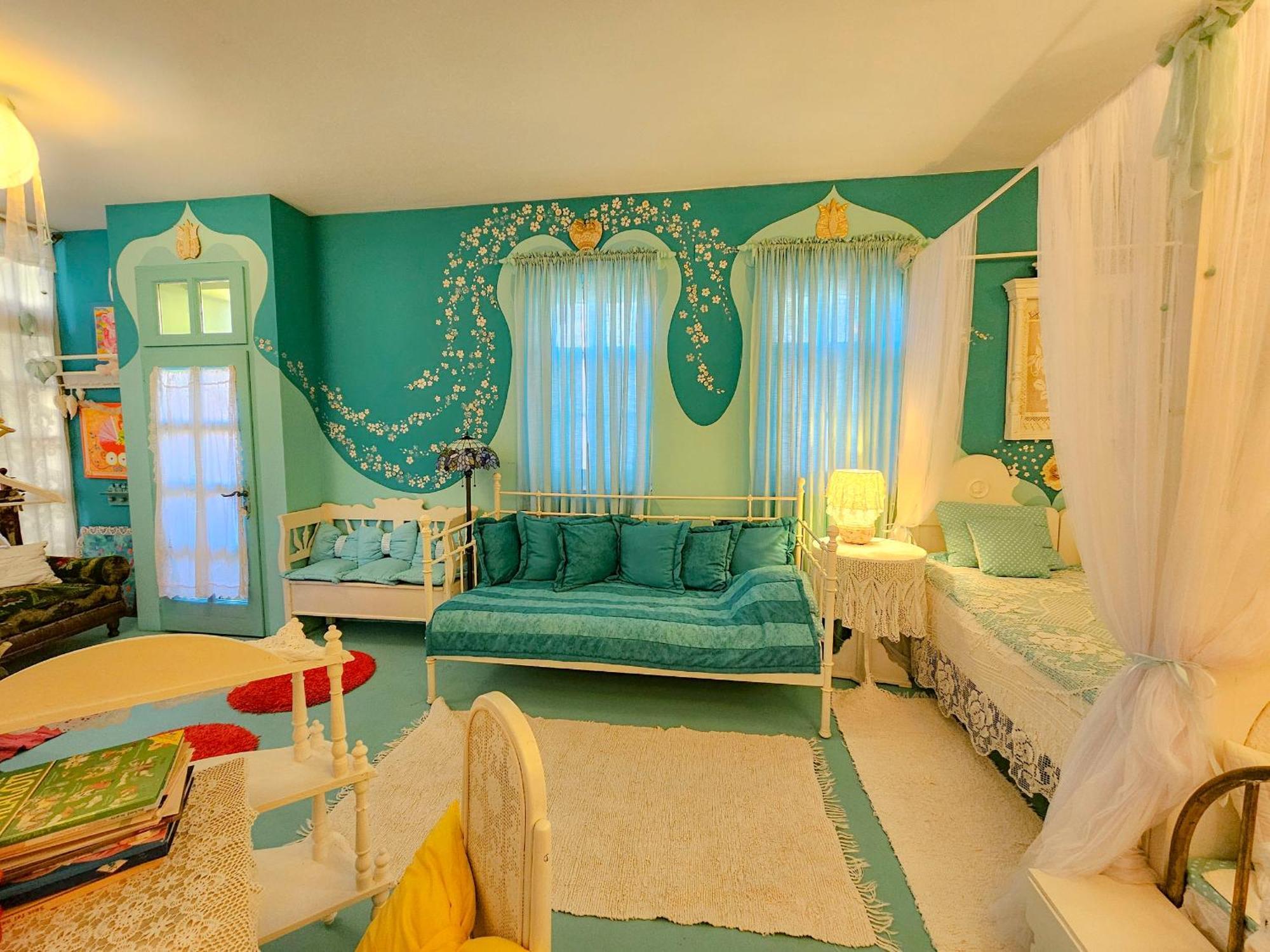 Feher Tulipan Apartman Hotell Debrecen Exteriör bild